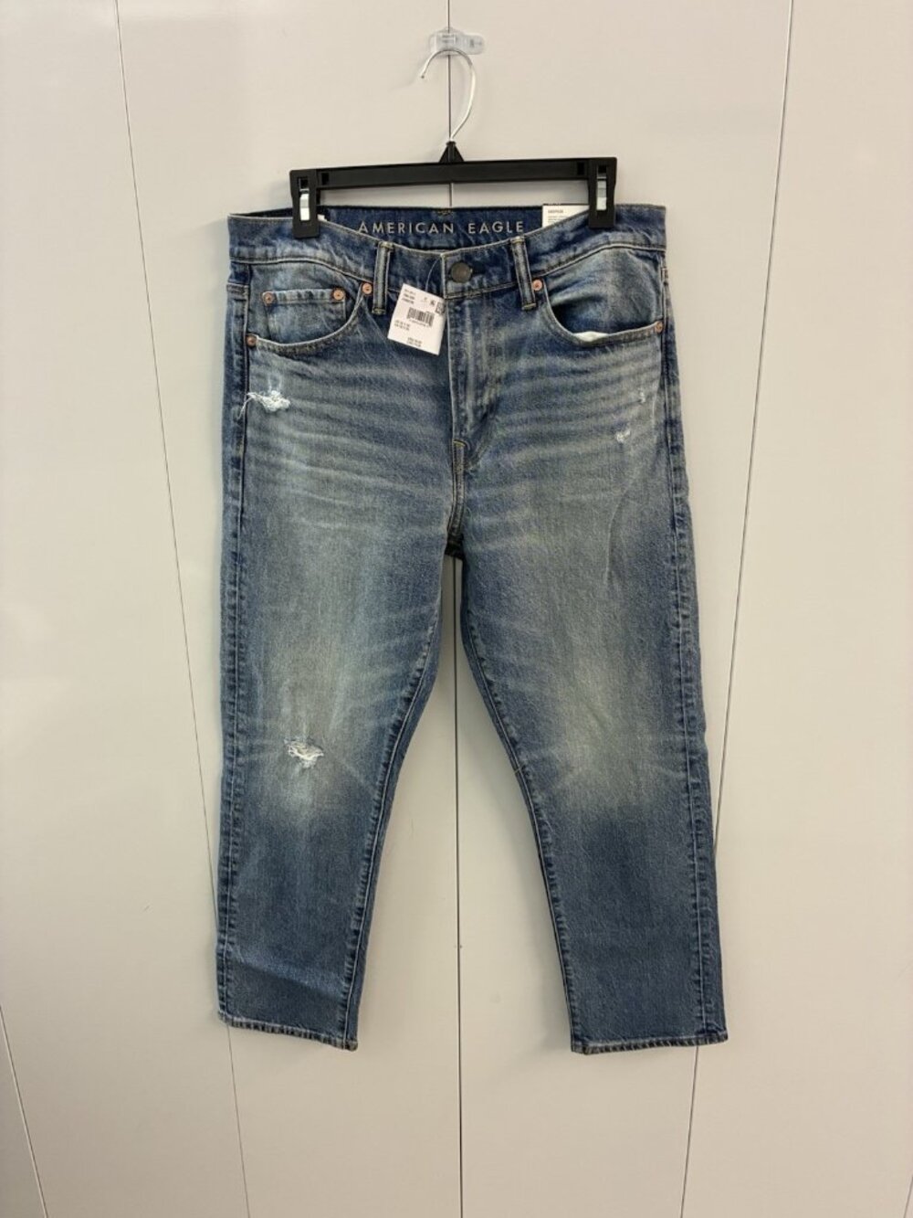 American Eagle 32x30 Easy Flex Original Straight Leg Jeans Distressed NWT